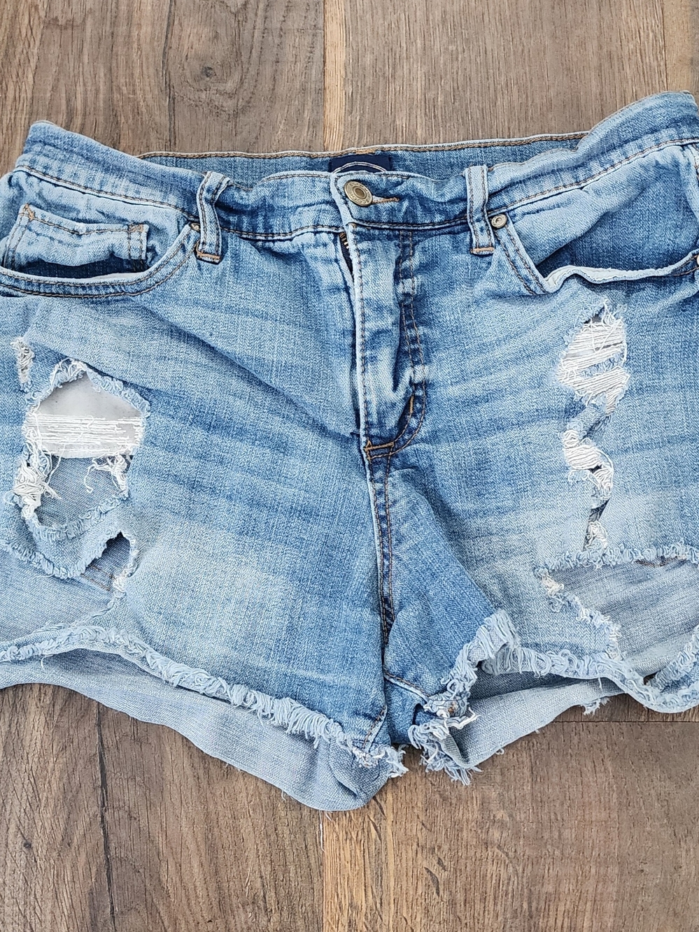Women's Light Blue Distressed Denim Jean Shorts - Casual Frayed Hem